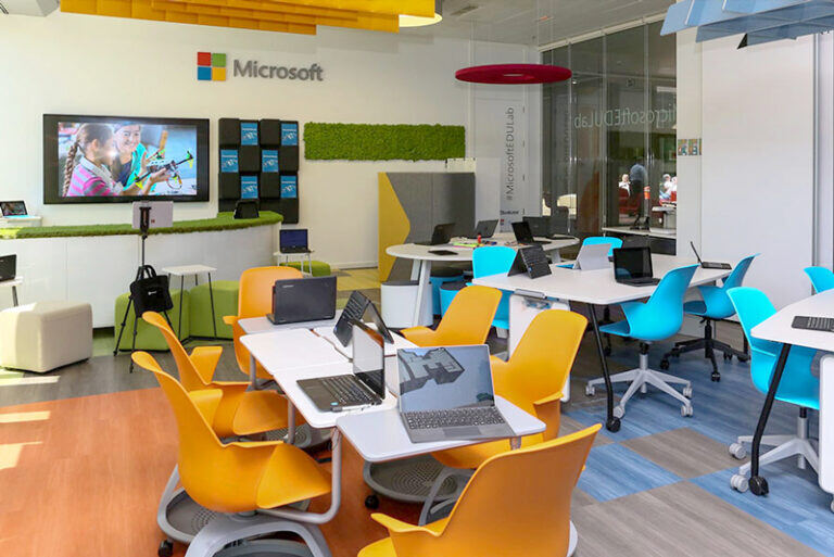 LNC-EU-microsoft-edulab-aula-futuro-office-2-768x513